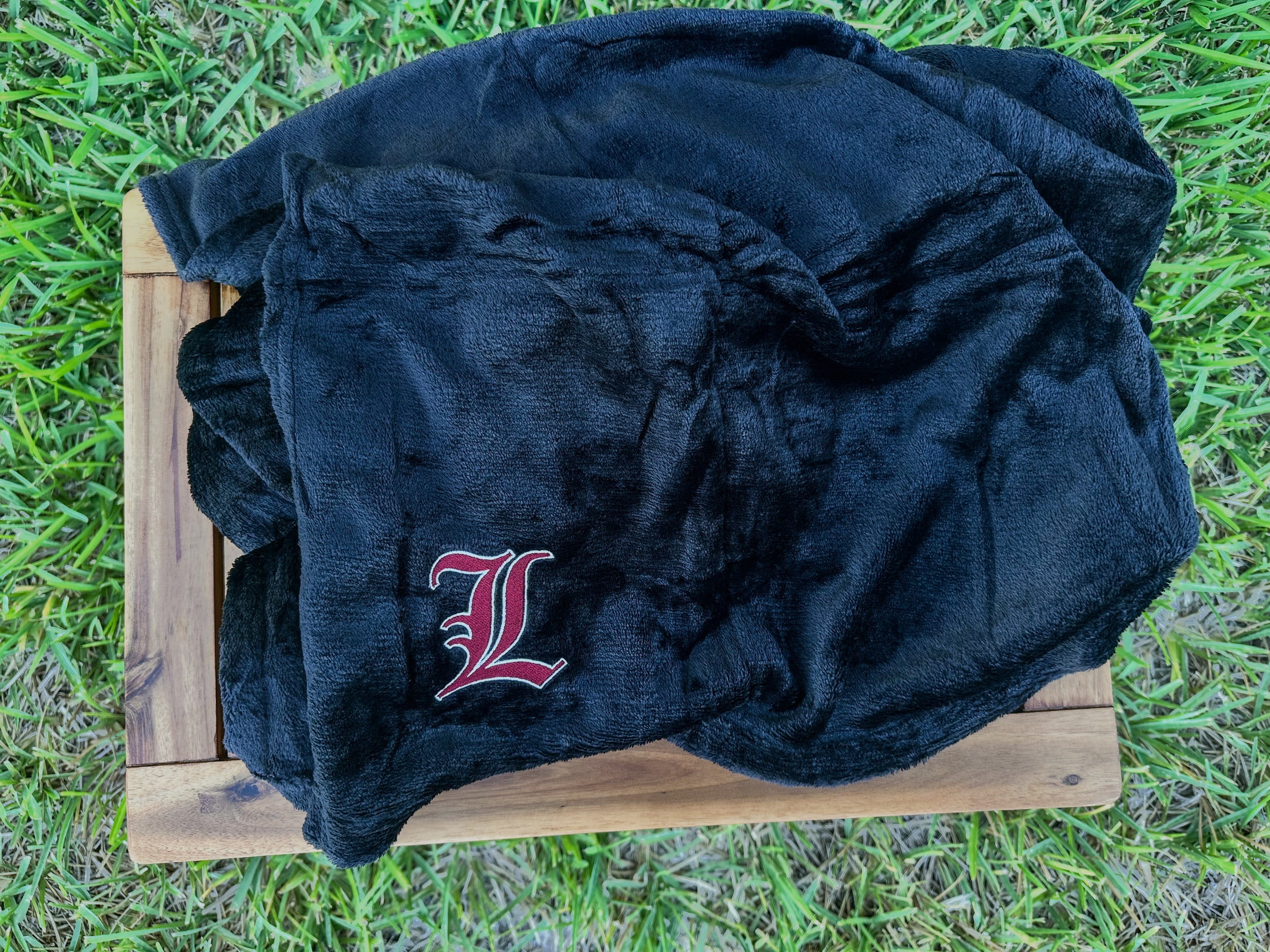 Blanket - London “L” Logo